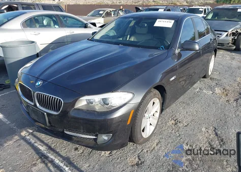 2013 BMW 528I из США, поврежденный, VIN WBAXG5C59DD229268